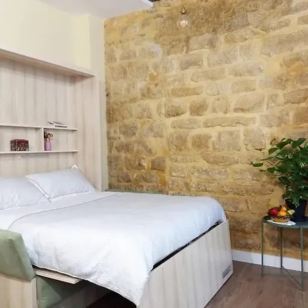 Impeccable & Typical In The Marais *