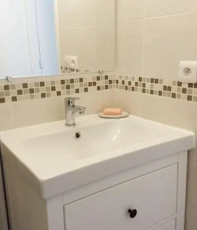 Impeccable & Typical In The Marais *